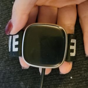 Fitbit versa 3